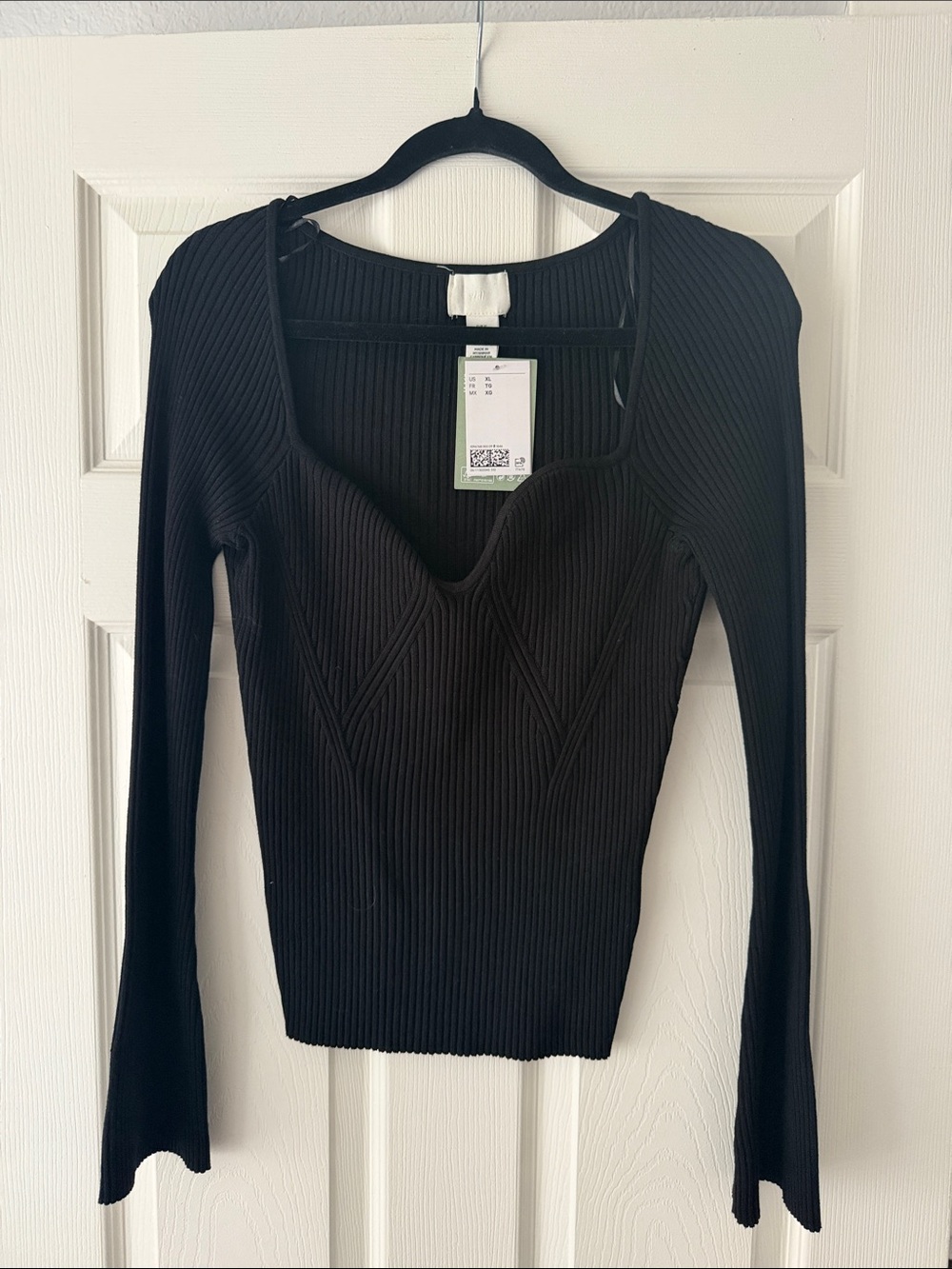 [NWT] H&M Black Ribbed Long Sleeve Sweetheart Neck Top